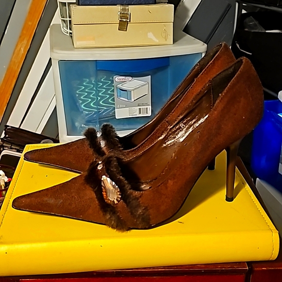 New Suede w/Fur Designer Shoes by Dangerous, Sz 8, Brown, Pointy Toe, 3" - Picture 4 of 10